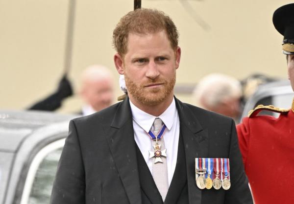 Prince Harry, Duke of Sussex, in a suit arriving at Westminster Abbey for the coro<em></em>nation of King Charles III and Queen Camilla.