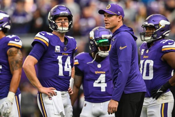 Vikings QB Sam Darnold (left) and head coach Kevin O'Co<em></em>nnell (right).